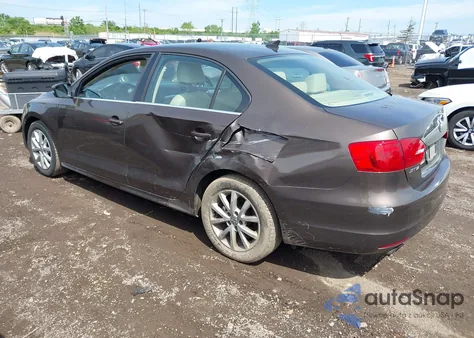 2014 Volkswagen Jetta 1.8T Se from USA, damaged, VIN 3VWD17AJ9EM220852